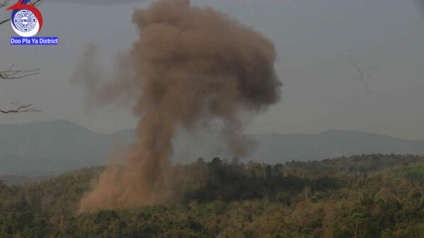 ကော့ကရိတ်မြို့ ကို ဒီမနက်ပိုင်း စစ်ကောင်စီလေတပ် ၂ ကြိမ် ဗုံးကြဲ