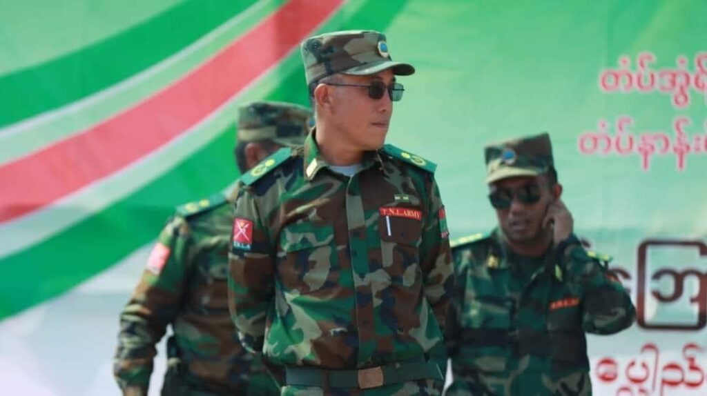 TNLA ခေါင်းဆောင်များ ဒေသခံများနှင့်တွေ့ဆုံနေစဉ်၊ ဓာတ်ပုံ - Ta'ang State TV