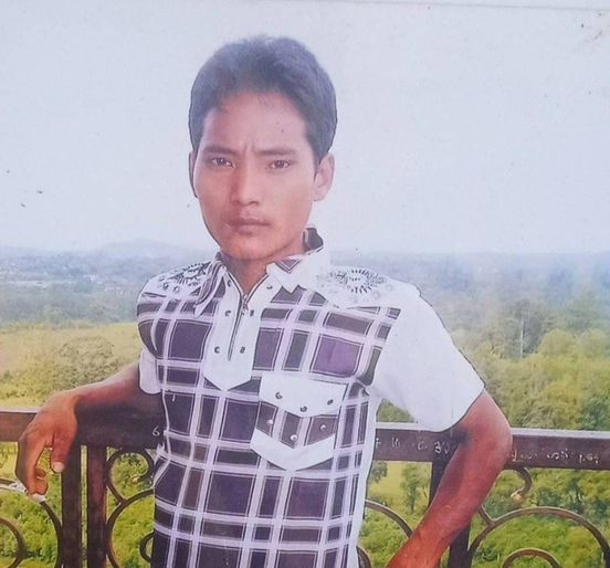 (အန္ဒိယနိုင်ငံအင်ဖာမြို့ရှိထိန်းသိမ်း​ရေးစခန်းတွင် ရုတ်တရက်ကွယ်လွန်သွား​သောကိုဒင်းခိုကျွန်း ။ကျန်းမာ​နေရာမှရုတ်တရက်ကွယ်လွန်သွားသဖြင့် စခန်းတွင်ချုပ်​နှောင်မှု ၊ဖိအား​ပေးမှု ၊ စိတ်ပိုင်းဆိုင်ရာနှိပ်စက်ငြင်းပန်းမှု များရှိနိုင်​ကြောင်းအရပ်ဘက်အဖွဲ့များကသုံးသပ်ထားသည်။ ဓါတ်ပုံ-​ပေးပို့)