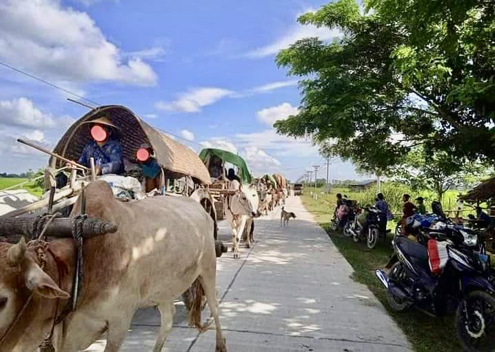 တန့်ဆည်မြို့နယ်တွင် ပြီးခဲ့သည့်နှစ်ကုန်ပိုင်းက စစ်ကောင်စီတပ်စစ်ကြောင်းကြောင့် ထွက်ပြေးတိမ်းရှောင်ခဲ့ရသော ဒေသခံပြည်သူများအား တွေ့ရစဥ်၊ ဓာတ်ပုံ - TCRF-PLA