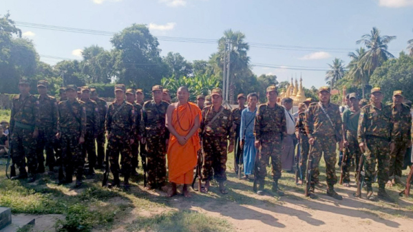 စစ်ကိုင်းတိုင်းအတွင်း စစ်ကောင်စီ စစ်သင်တန်းတစ်ခုတွင် တွေ့ရသည့် ဝါသဝနှင့် ပျူစောထီးများ၊ ဓာတ်ပုံ - အညာသားလေ