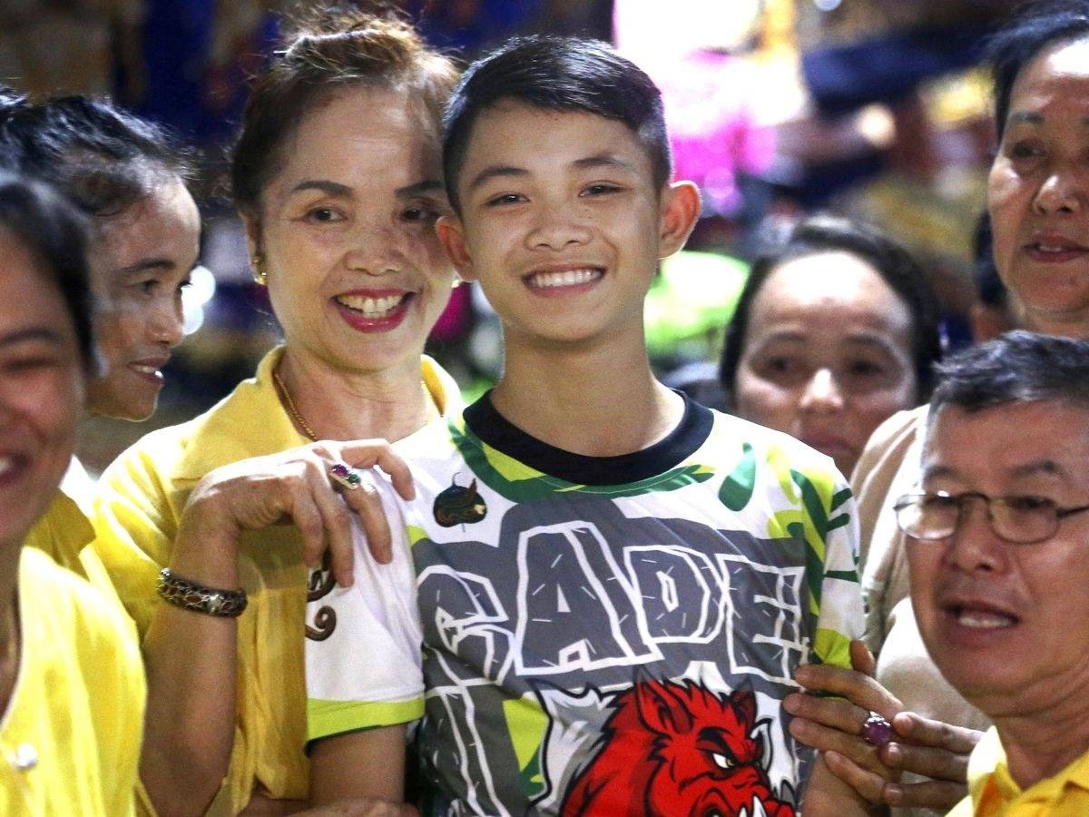 ရေဝင်ကျောက်ဂူထဲ ပိတ်မိခဲ့ဖူးတဲ့ ထိုင်းလူငယ်တစ်ဦး ဗြိတိန်နိုင်ငံမှာ ကွယ်လွန်