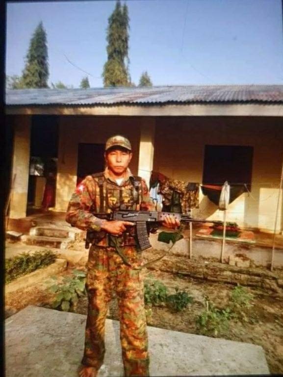 စစ်ကောင်စီရဲ့ လက်နက်ကိုင်ခွင့်ထောင်ချောက်