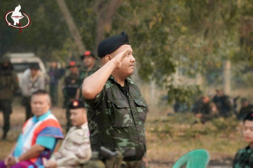 (ဂဠုန်စစ်ကြောင်း မွမ်းမံသင်တန်းဆင်းပွဲ မတ်လ ၄ရက်ကပြုလုပ်နေစဉ်။ ဓာတ်ပုံ - တောင်ပိုင်းစစ်ဒေသ)