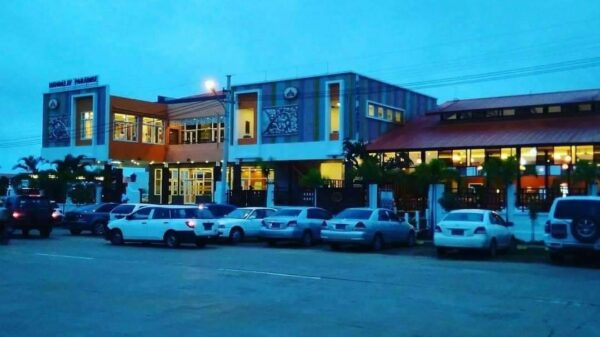 ဦး​ကျော်မြင့်လှိုင်ပိုင် Mandalay Paradise စားသောက်ဆိုင်။ ဓါတ်ပုံ-CJ