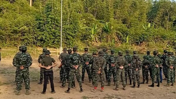 (ပြည်သူ့ကာကွယ်​ရေးတပ်မ​တော် ၊​ကော့​သောင်ခရိုင်အမှတ် (၁)တပ်ရင်းမှ တပ်ဖွဲ့ဝင်များ။ ဓါတ်ပုံ-PDF-KTR)