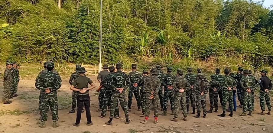 (ပြည်သူ့ကာကွယ်​ရေးတပ်မ​တော် ၊​ကော့​သောင်ခရိုင်အမှတ် (၁)တပ်ရင်းမှ တပ်ဖွဲ့ဝင်များ။ ဓါတ်ပုံ-PDF-KTR)