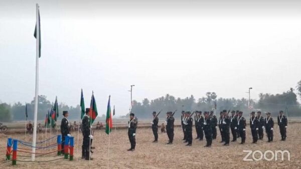 (ပအိုဝ်းအမျိုးသားနေ့ အခမ်းအနား၌ တွေ့ရသည့်ပအိုးပြည်သူ့ကာကွယ်ရေးတပ်ဖွဲ့ဝင်များ)