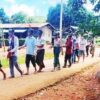 (ရှမ်းပြည်နယ်‌တောင်ပိုင်း ဖယ်ခုံမြို့ မြောက်ဘက် ၃ မိုင်ခန့် အကွာရှိ ကသဲ(ရွှေပြည်အေး) ရွာတွင် ၂၀၂၁ အောက်တိုဘာ ၂၇ ရက်က စစ်တပ်ဖမ်းသွားသည့် ရွာသား ၁၉ ဦးကို တွေ့ရစဉ်။ ဓာတ်ပုံ - ပေးပို့)