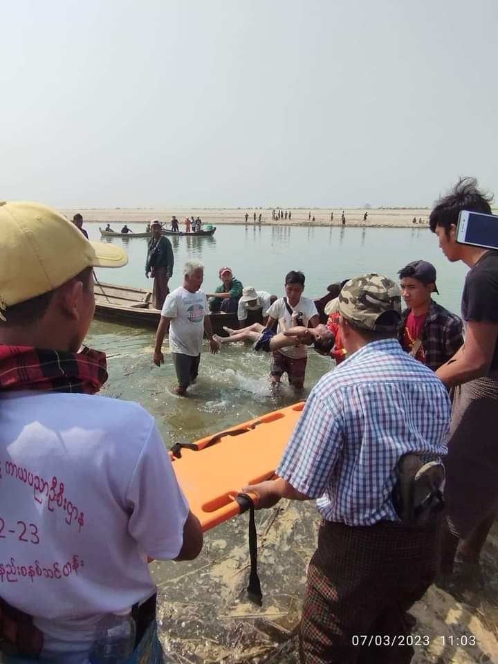 ဧရာဝတီမြစ်ထဲ ရေဆင်းချိုးတဲ့ ကလေး ၉ ဦး ရေနစ်ရာ ၁ ဦးသေဆုံးပြီး ၃ ဦးပျောက်ဆုံးနေ