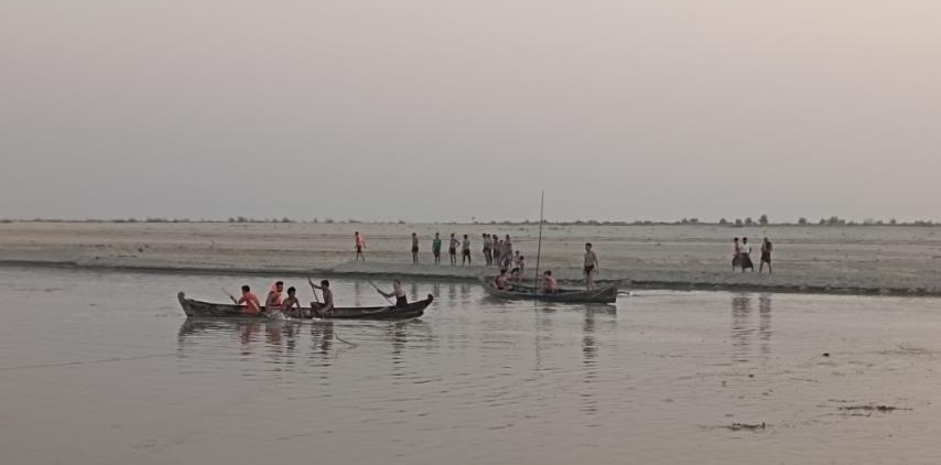 ရေနံချောင်း မှာ ဧရာဝတီမြစ်ထဲ ရေနစ်ပျောက်ဆုံးနေတဲ့ ကလေး ၄ ဦးရဲ့အလောင်းပြန်တွေ့