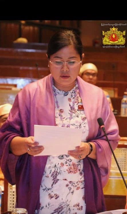 NLD ပါတီဝင်အဖြစ်ကနေ ထုတ်ပယ်ခံရတဲ့ ဦးဖြိုးမင်းသိန်းနဲ့ ဒေါ်စန္ဒာမင်း