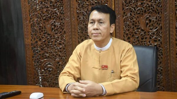 NLD ပါတီဝင်အဖြစ်ကနေ ထုတ်ပယ်ခံရတဲ့ ဦးဖြိုးမင်းသိန်းနဲ့ ဒေါ်စန္ဒာမင်း