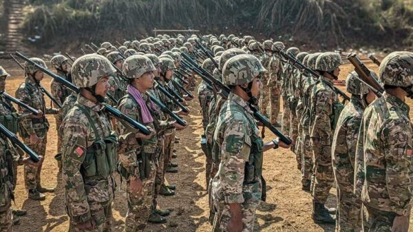 (မန္တ​လေး PDF တပ်ဖွဲ့ဝင်များ ။ဓါတ်ပုံ-MPDF)