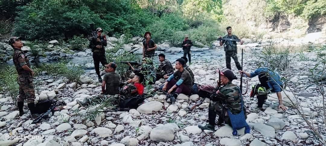 (CDF ပလက်ဝ မှ တပ်ဖွဲ့ဝင်အချို့ ။ဓါတ်ပုံCDF)