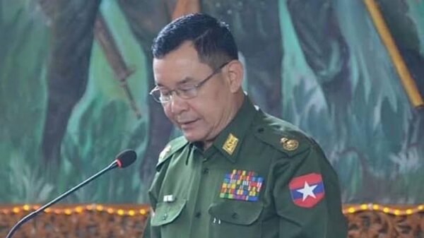 (အီးယူက အရေးယူပိတ်ဆို့သည့် ဗိုလ်ချုပ်တိုးရီအား တွေ့ရစဉ်။ ဓာတ်ပုံ - CJ)