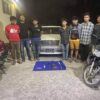(ပြည်သူများဝိုင်းဖမ်းပေးခဲ့သည့် ဓါးခုတ်လုယက်သောအဖွဲ့အား တွေ့ရစဉ်။ ဓာတ်ပုံ - CJ)