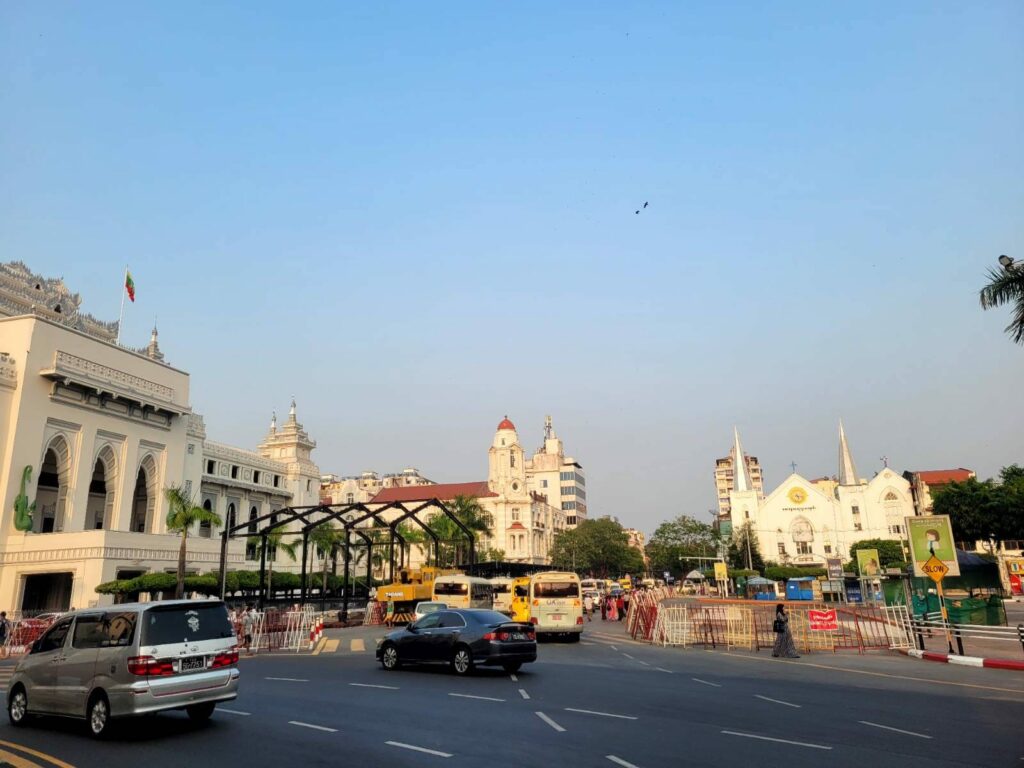 ရန်ကုန်သင်္ကြန်အတွက် ကြိုပြင်ဆင်နေသည့် စစ်ကောင်စီ