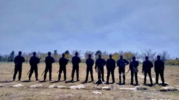 (Guerrilla Warfare K. P. K အဖွဲ့ဝင်ရဲဘော်များအား တွေ့ရစဉ်။ ဓာတ်ပုံ-KPK)