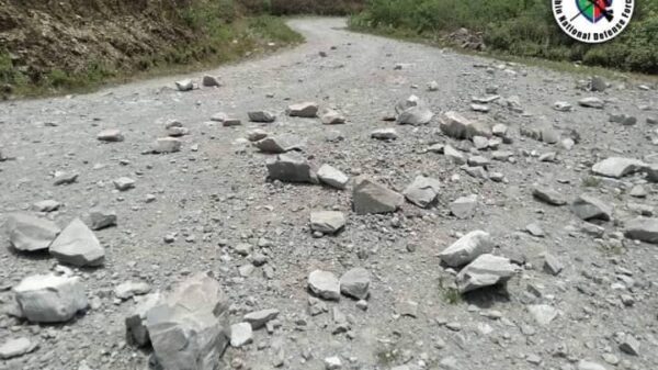 (၂၀၂၂မေလက ဖလမ်း မြို့နယ်အတွင်း စစ်ကောင်စီ ယာဥ်တန်းကို ချင်းတပ်ဖွဲ့က မိုင်းဖြင့် တိုက်ခိုက်ခဲ့စဥ်။ ဓာတ်ပုံ - CNDF)