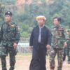 (ပအိုဝ်းအမျိုးသားဖယ်ဒရယ်ကောင်စီ (PNFC) ဥက္ကဋ္ဌ ခွန်မြင့်ထွန်း(ပအိုဝ်းအမျိုးသားဝတ်စုံဝတ်ဆင်ထားသူ) ကို​တွေ့ရစဥ်။ဓါတ်ပုံ-PNFC)