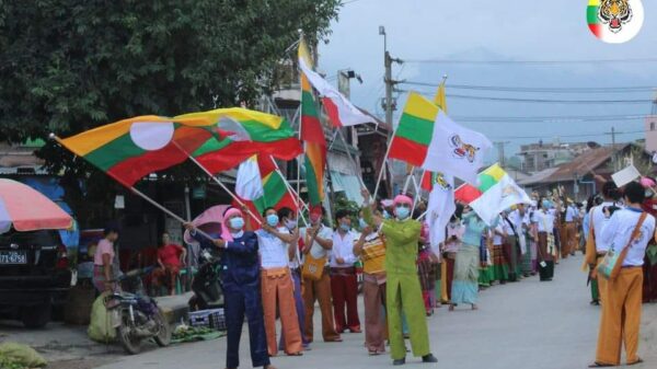SNLD ဗဟိုအလုပ်အမှုဆောင်အားလုံး၏ သဘောထားဖြင့် ပါတီ မှတ်ပုံမတင်ရန် ဆုံးဖြတ်