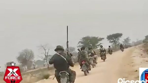 (စစ်ကောင်စီကင်းပုန်းနှင့် ယာဥ်အားတိုက်ခိုက်ရန် မဟာမိတ်အဖွဲ့များ သွားရောက်နေစဥ်)