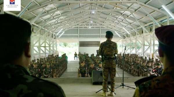 (Chin National Army(CNA) အပတ်စဥ်(၄၈) အခြေခံစစ်သင်တန်း၊ သင်တန်း ဆင်းပွဲကို ၂၀၂၂ စက်တင်ဘာ ၁၆ရက်တွင် ဌာနချုပ်ဖြစ်သော Camp Victoria ၌ ကျင်းပနေစဉ်။ ဓာတ်ပုံ - CNA)