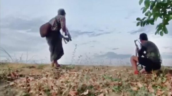 (စစ်ကောင်စီ၏ဘီလူးစစ်ကြောင်းအား မဟာမိတ်အဖွဲ့များ ပစ်ခတ်တိုက်ခိုက်နေစဥ်)
