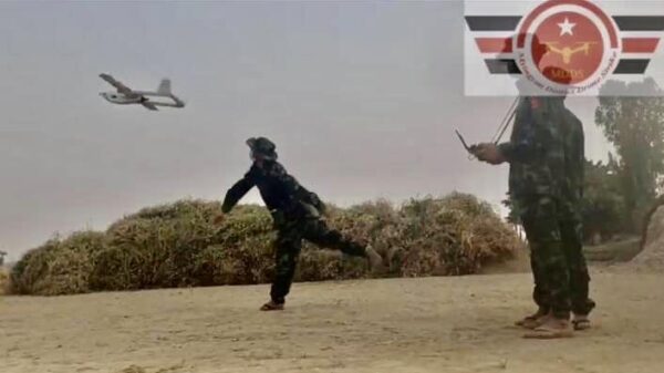 (ဒရုန်းစစ်ဆင်ရေးအတွက် ပြင်ဆင်နေသည့် Myingyan District Drone Strike အဖွဲ့သားများအား တွေ့ရစဉ်။ ဓာတ်ပုံ - MDDS)