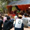 (ကျဆုံးရဲဘော်အတွက် တစ်လပြည့်ဆွမ်းကပ်နေစဥ်။ ဓါတ်ပုံ-တိုက်နယ်စွန် PDF)
