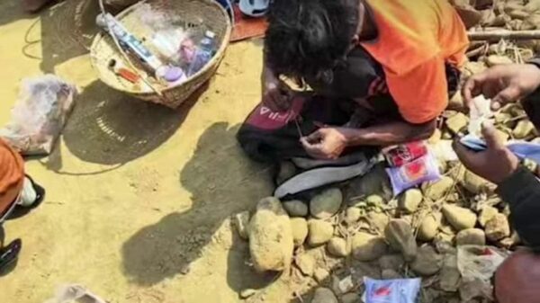 ( ကချင်ဒေသရှိ မူးယစ်ဆေးသုံးစွဲနေသူအချို့အား KIA သတင်းပြန်ကြားရေးက ဖော်ပြထားစဉ်)