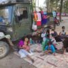(ဒီပဲယင်းမြို့နယ်မှ ထွက်ပြေးတိမ်းရှောင်နေရသော ပြည်သူများအား တွေ့ရစဥ်။ ဓာတ်ပုံ-ဒီပဲယင်းမြို့နယ် စစ်ရှောင်ထောက်ပံ့ရေးအဖွဲ့)