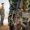 (KNLA တပ်သားများအား တွေ့ရစဥ်။ ဓာတ်ပုံ - CJ)