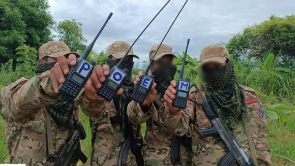 (တ​ကောင်းပကဖ တပ်ဖွဲ့ဝင်အချို့ကိုတွေ့ရစဉ်။ ဓာတ်ပုံ - တ​ကောင်းပကဖ)