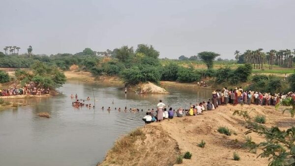 စမုံမြစ်ထဲ ရေနစ်ပျောက်ဆုံးနေသူ လူငယ် ၄ ဦးကို ရှာဖွေနေကြစဉ်