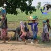 (ခင်ဦးနယ်တွင် ထွက်ပြေးတိမ်းရှောင်နေရသော စစ်ဘေးရှောင် ပြည်သူများအား ယမန်နေ့က တွေ့ရစဉ်။ ဓာတ်ပုံ - ခင်ဦးမြို့နယ် သတင်းမှန်ပြန်ကြားရေး)
