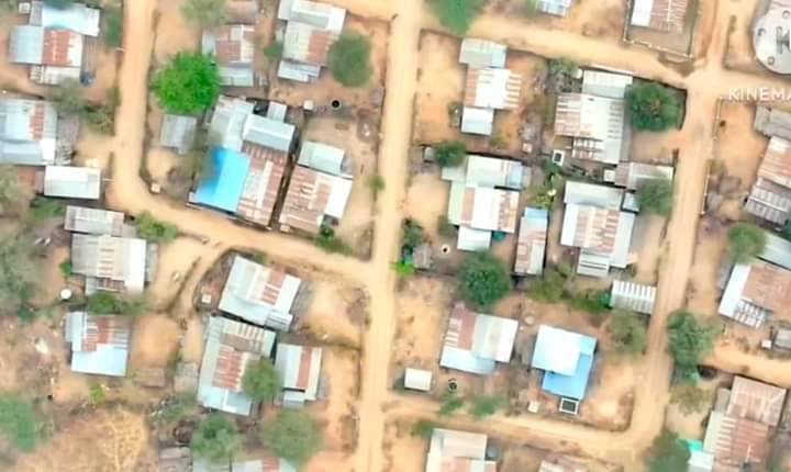 (သရက်ကွ ပျူစောထီးရွာစခန်းအား ဒရုန်းစစ်ဆင်ရေးတစ်ခုတွင် ဝေဟင်မှမြင်တွေ့ရစဥ်)