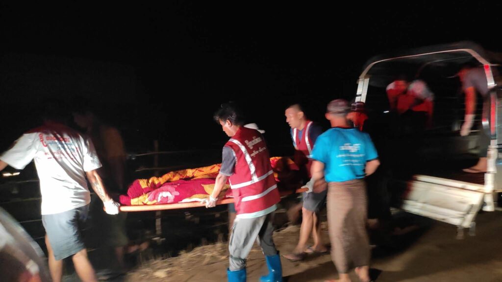 ဓာတ်ပုံ − Hlai Minn Ht/FB ၊ ဒို့လယ်ဝေးပရဟိတလူငယ်များအသင်း ၊မီးသတ်