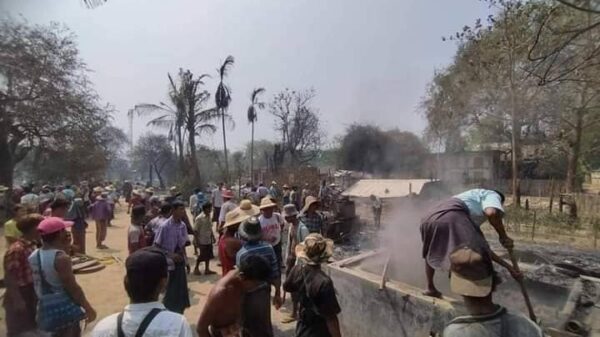 မူးသာရွာအတွင်း စစ်ကောင်စီတပ် မီးရှို့ဖျက်ဆီးသွားပြီးနောက် တွေ့ရစဥ်။ ဓာတ်ပုံ-စစ်ကိုင်းမြို့နယ် သတင်းမှန်ပြန်ကြားရေးအဖွဲ့