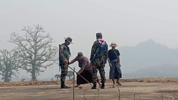 (စစ်တပ်နှင့် ပျူ ပူး​ပေါင်းစခန်းကို PDFများကတိုက်ခိုက်သိမ်းပိုက်ပြီး ရဟတ်ယာဥ်ကွင်းနှင့် ဘန်ကာများကိုဖျက်ဆီးခဲ့သည်။ဓါတ်ပုံ-MKPDF -2)