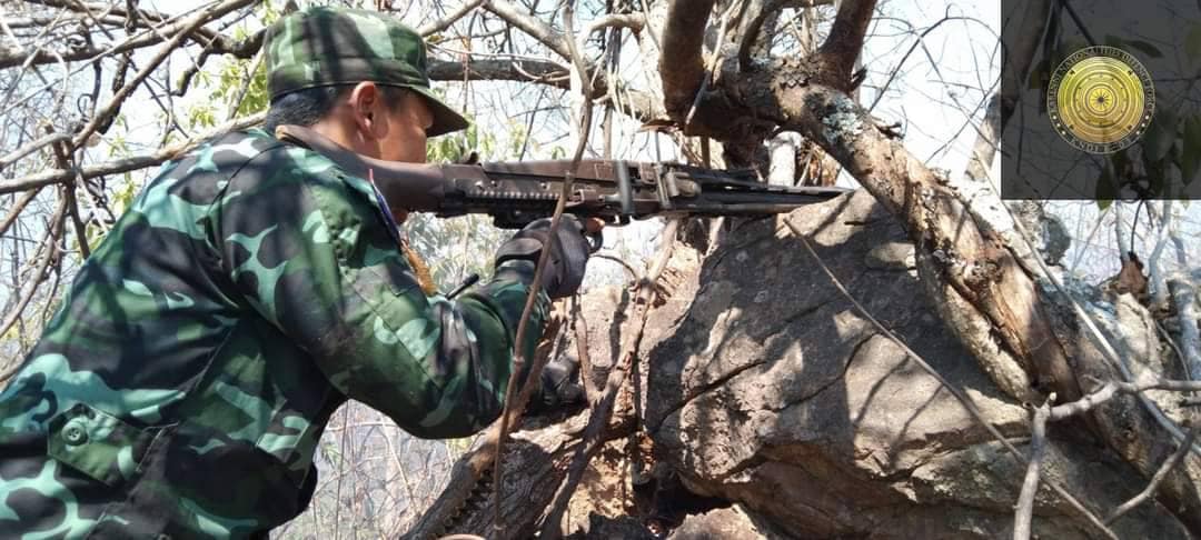 KNDF တက်ဖွဲ့ဝင်တစ်ဦး ။ ဓါတ်ပုံ-KNDF