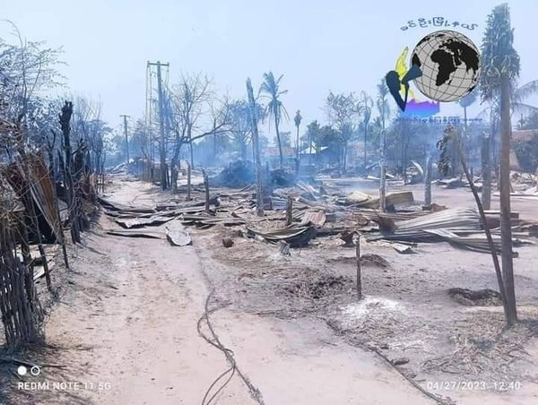ခင်ဦးနယ်၊ မြို့သစ်ကျေးရွာအား စစ်ကောင်စီတပ်က မီးရှို့ဖျက်ဆီးပြီးနောက် တွေ့ရစဥ်။ ဓာတ်ပုံ-ခင်ဦးမြို့နယ်သတင်းမှန်ပြန်ကြားရေး
