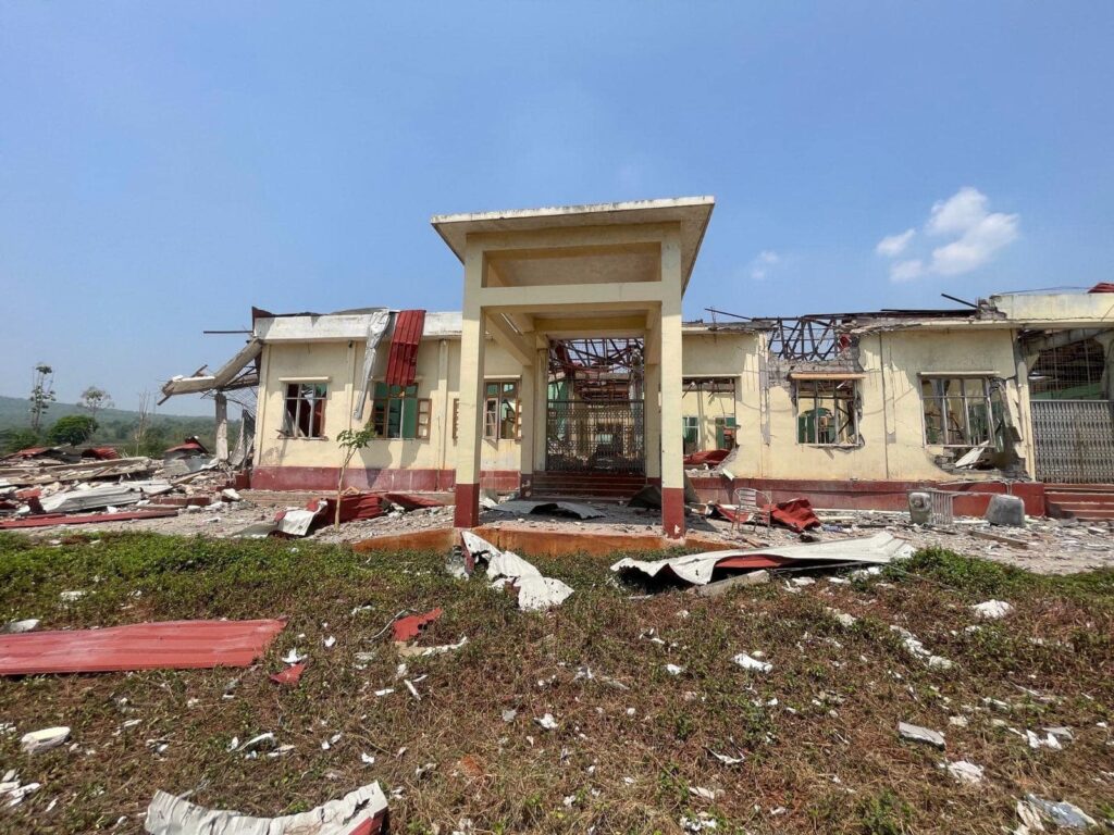 (စစ်ကောင်စီက ကျန်းမာရေးနှင့်ပတ်သက်သည့် အဆောက်အဦးများအား ဗုံးကြဲတိုက်ခိုက်ပြီးနောက် တွေ့ရစဉ်။ ဓာတ်ပုံ - MoH.NUG)