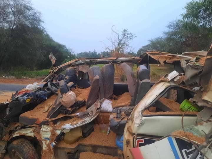 ယာဥ်တိုက်မှုဖြစ်ပွားပြီးနောက် တွေ့ရစဥ်။ ဓာတ်ပုံ-Shwebo Rescue