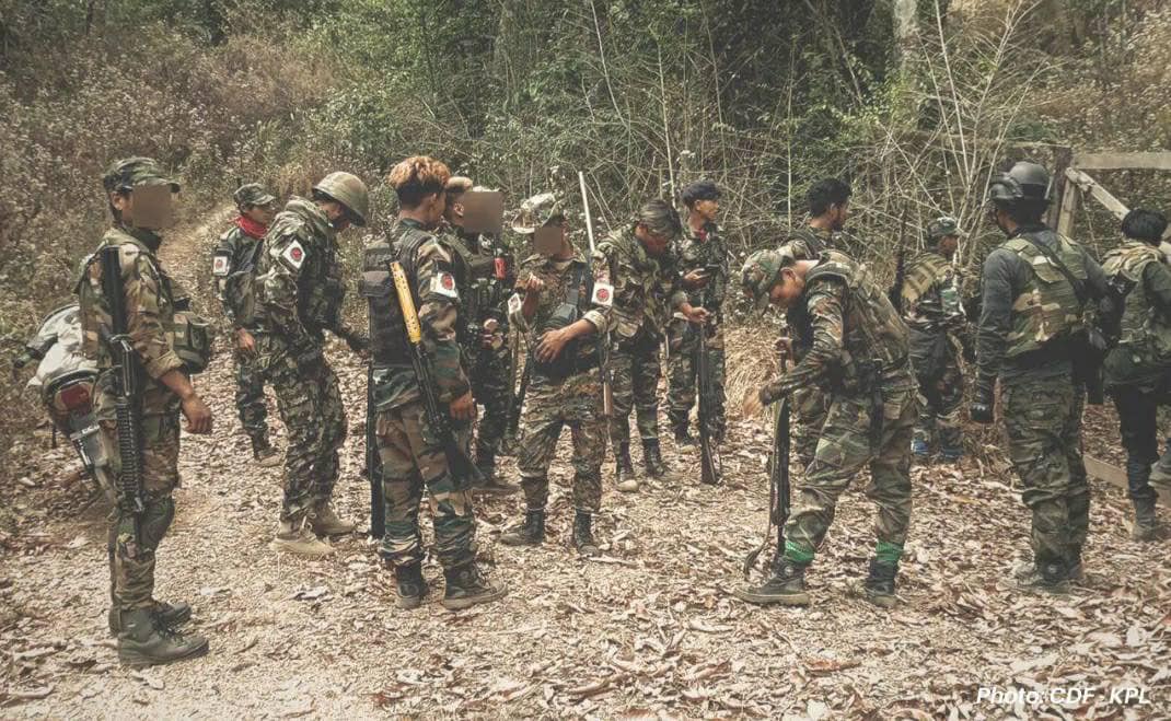 (CDF-ကန်ပက်လက်မှ ရဲဘော်များအား တွေ့ရစဉ်။ ဓာတ်ပုံ - CDF)