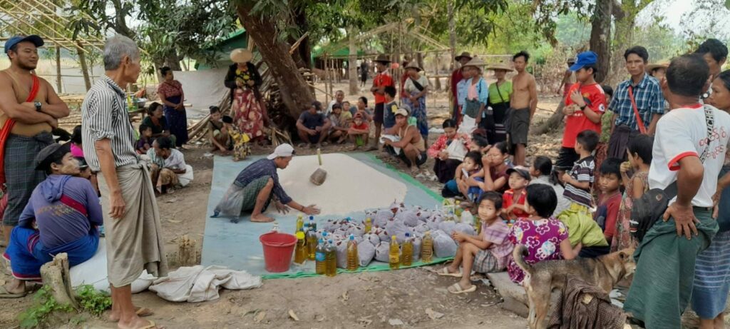 စစ်ဘေးရှောင်တွေဆီ အထောက်အပံ့ပို့ရာတွင် လမ်းခရီးတွင်အနှောက်ယှက်ကြုံနေရ