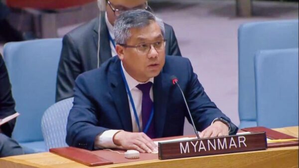 (သံအမတ်ကြီးဦးကျော်မိုးထွန်း ကုလသမဂ္ဂလုံခြုံရေးကောင်စီ၌ မေးခွန်းထုတ်မေးမြန်းနေစဥ်။ ဓာတ်ပုံ - Permanent Mission of Myanmar to the United Nations)