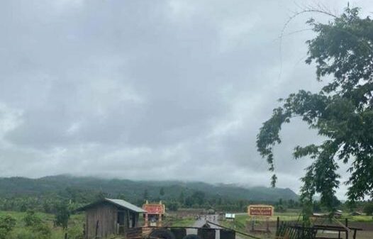 (လွိုင်လင်လေးမြို့နယ်ရှိ ထီစဲခါးဂိတ်အား တွေ့ရစဥ်။ ဓာတ်ပုံ - CJ)