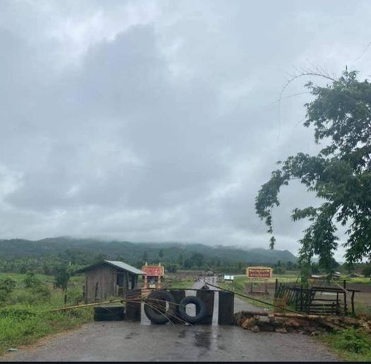 (လွိုင်လင်လေးမြို့နယ်ရှိ ထီစဲခါးဂိတ်အား တွေ့ရစဥ်။ ဓာတ်ပုံ - CJ)